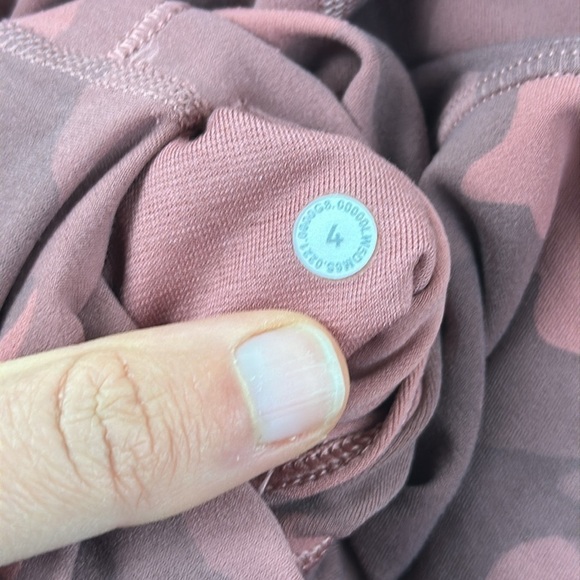 Lululemon Align High-Rise Pant 28" Heritage 365 Camo Brier Rose Multi - Picture 4 of 4